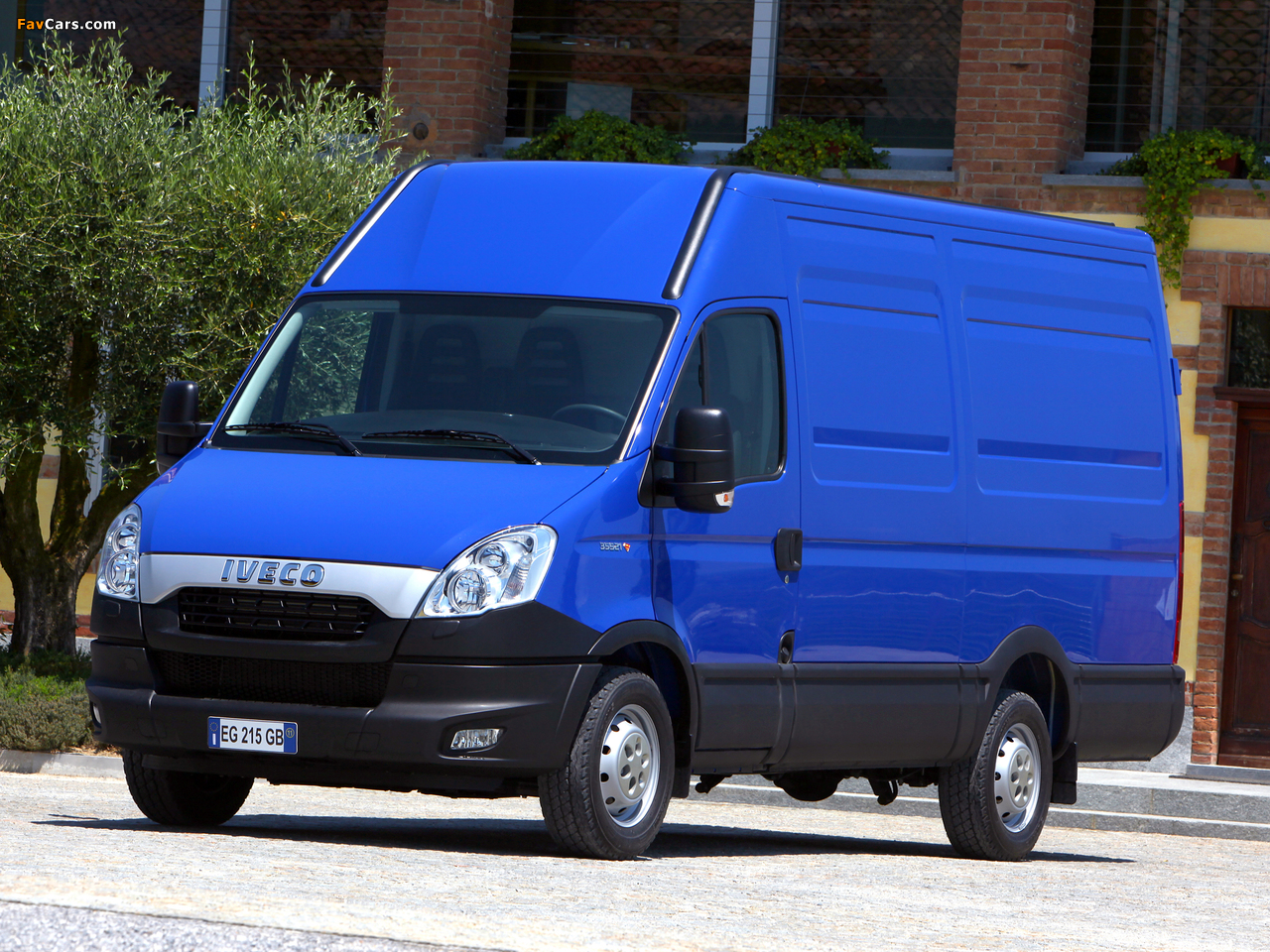 Iveco Daily Van 2011–14 images (1280 x 960)