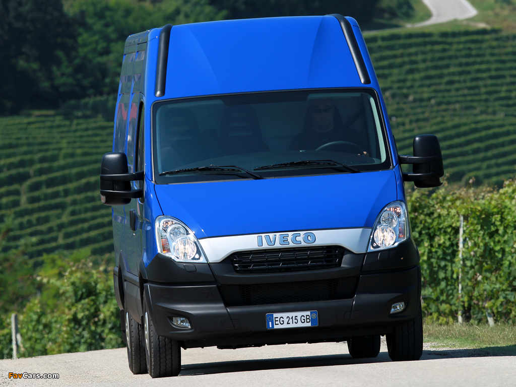 Iveco Daily Van 2011–14 images (1024 x 768)