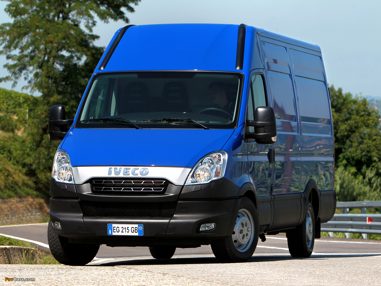 Iveco Daily Van 2011–14 images (1280 x 960)