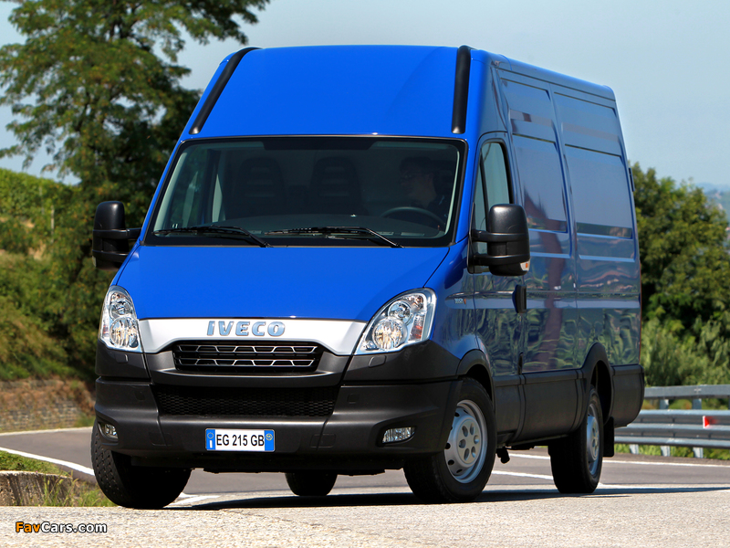 Iveco Daily Van 2011–14 images (800 x 600)