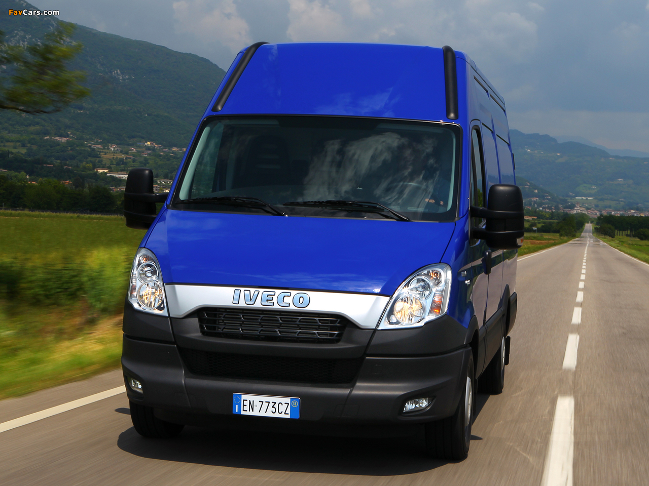 Iveco Daily Van Natural Power 2011–14 images (1280 x 960)