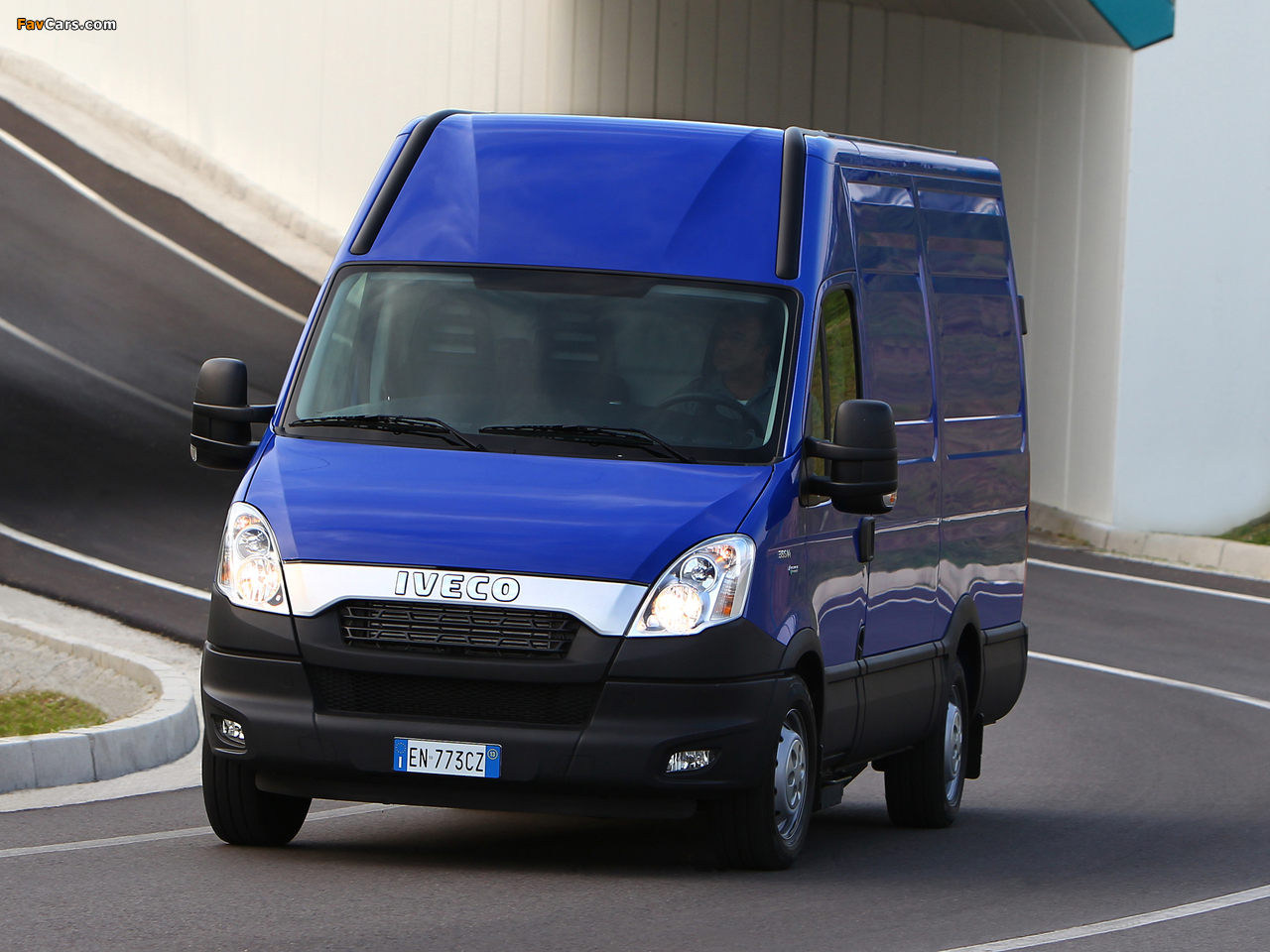Iveco Daily Van Natural Power 2011–14 pictures (1280 x 960)