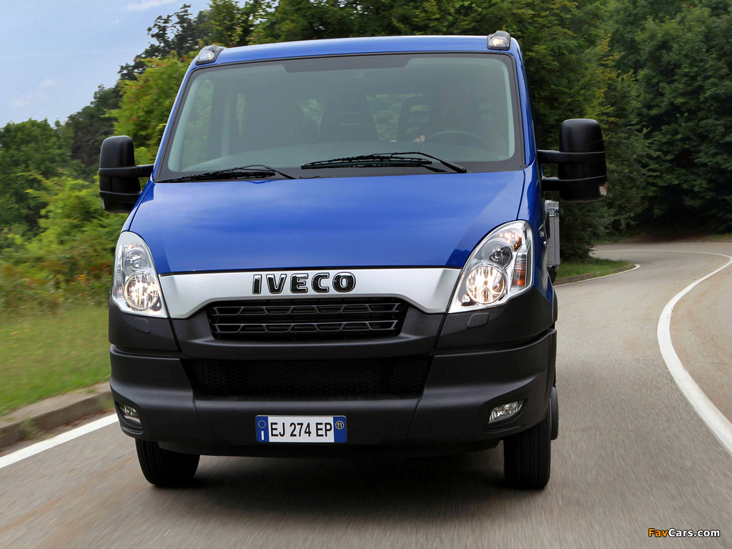 Iveco Daily Chassis Cab 2011–14 wallpapers (1024 x 768)