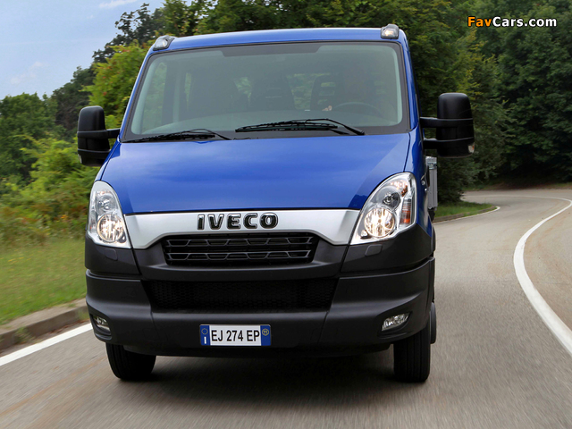 Iveco Daily Chassis Cab 2011–14 wallpapers (640 x 480)