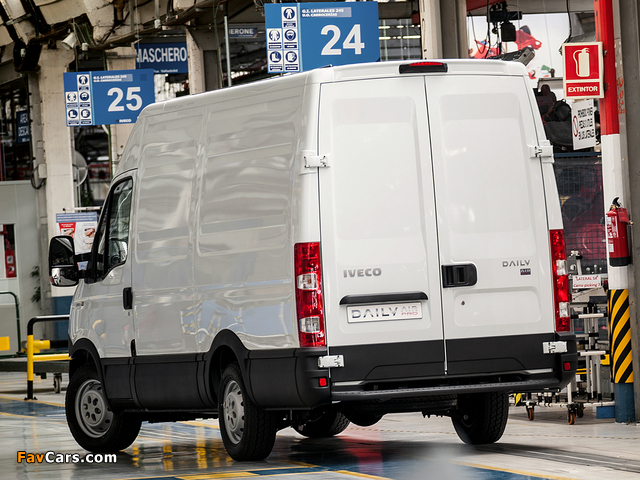 Iveco Daily Air Pro 2013–14 photos (640 x 480)