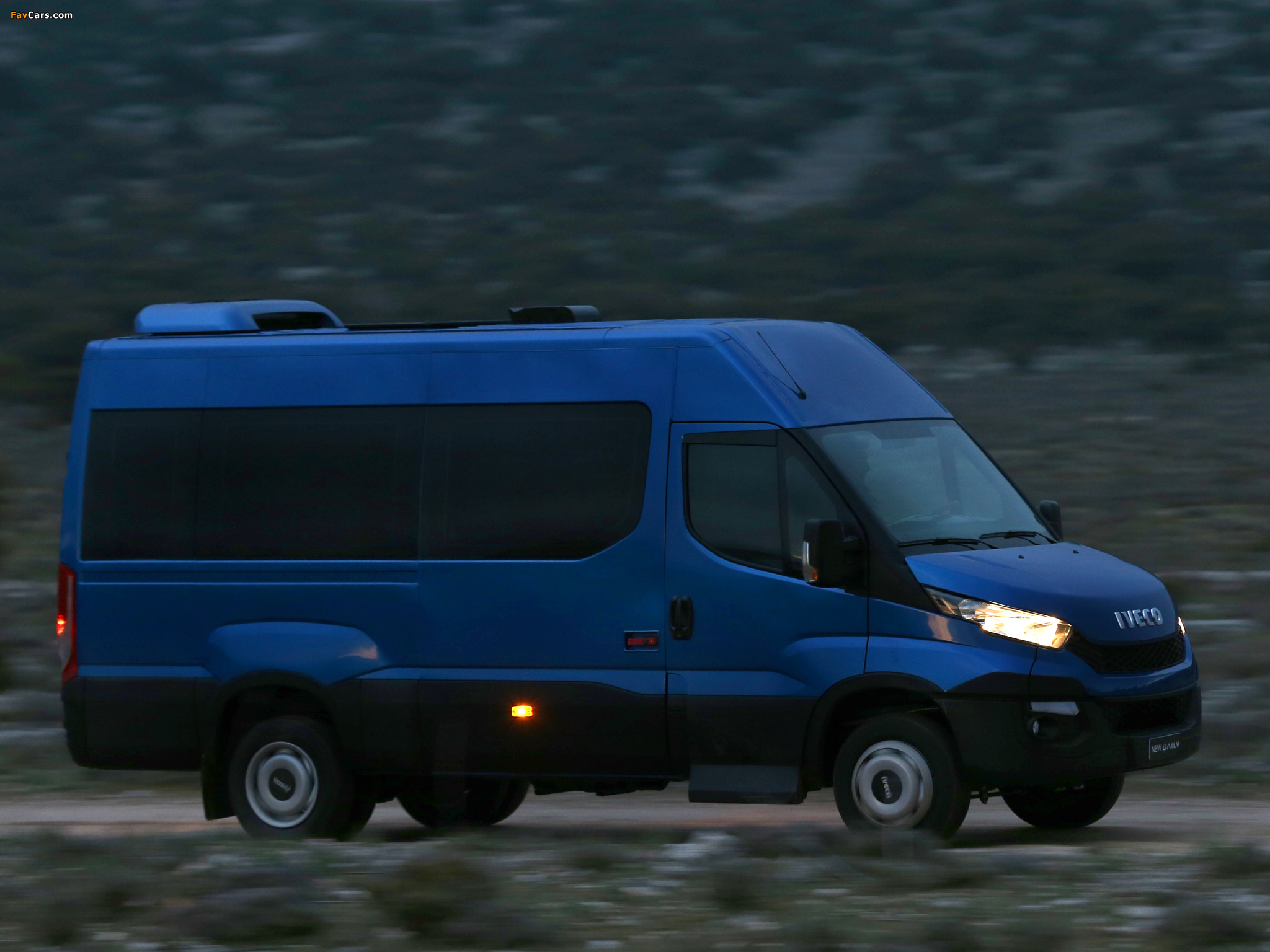 Iveco Daily Minibus 2014 images (2048 x 1536)