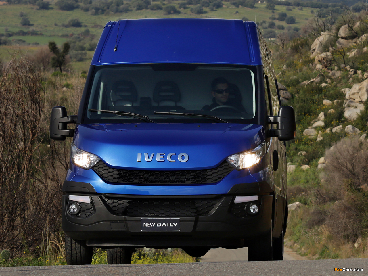 Iveco Daily Van 2014 wallpapers (1280 x 960)