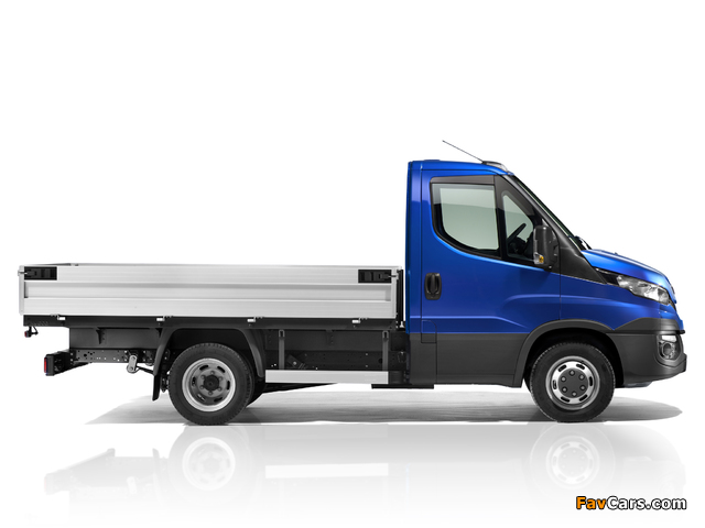 Iveco Daily 35 Chassis Cab 2014 wallpapers (640 x 480)