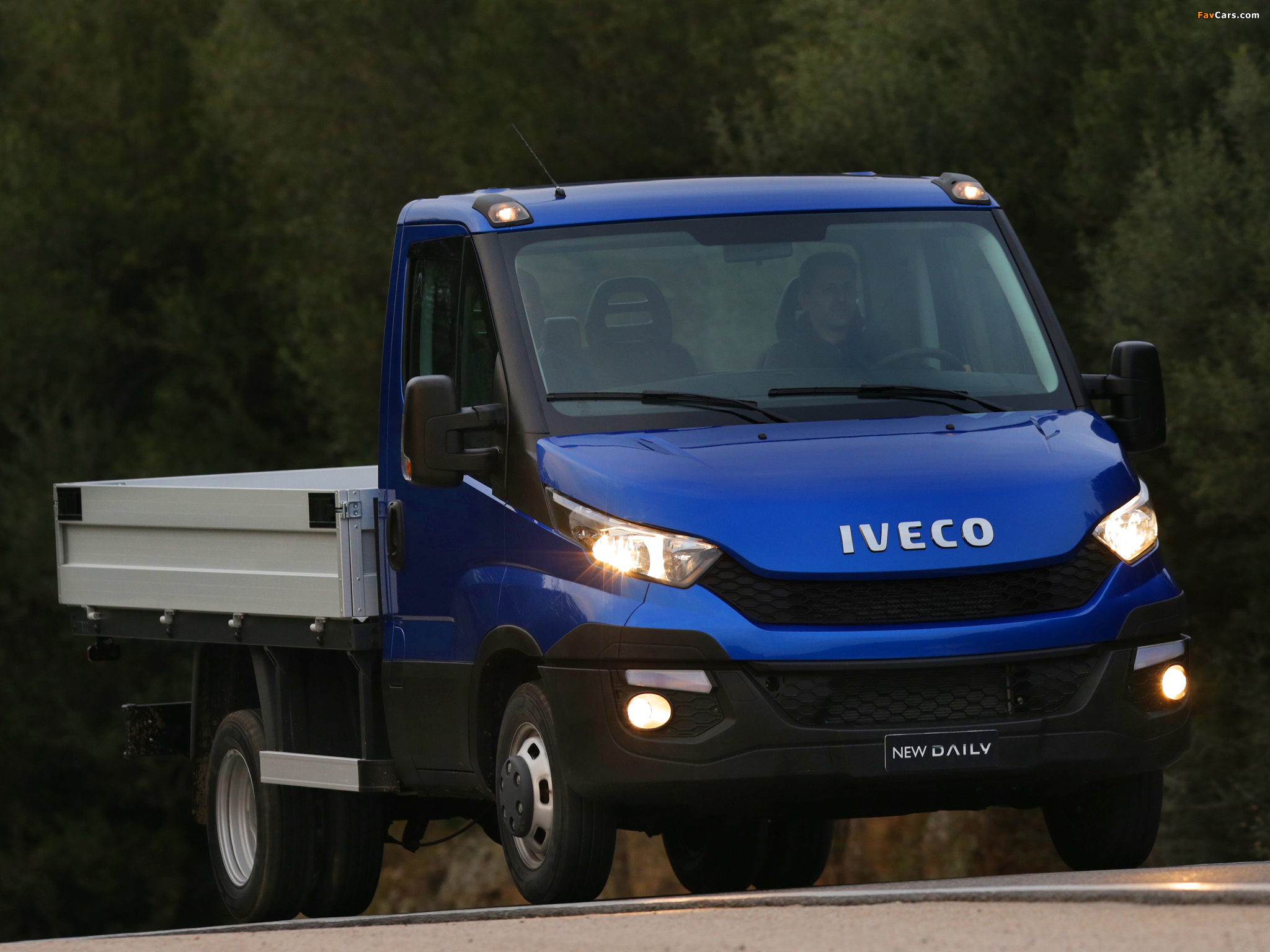 Iveco Daily 35 Chassis Cab 2014 wallpapers (2048 x 1536)