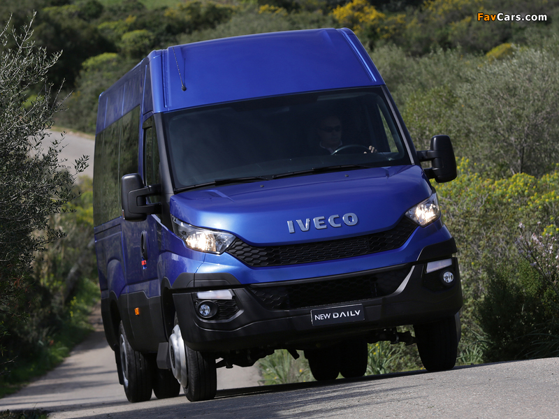 Iveco Daily Minibus 2014 wallpapers (800 x 600)