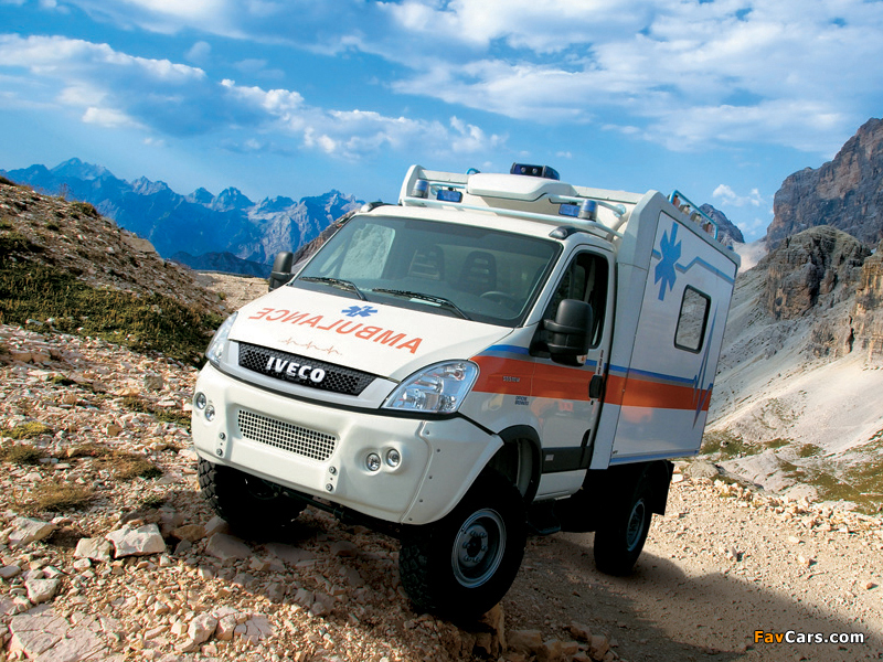 Photos of Iveco EcoDaily 4x4 Ambulance 2009–11 (800 x 600)