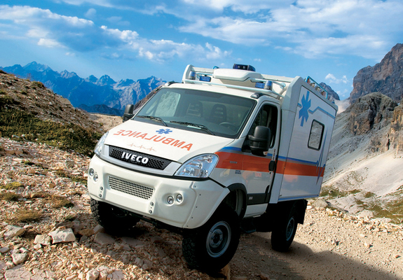 Photos of Iveco EcoDaily 4x4 Ambulance 2009–11