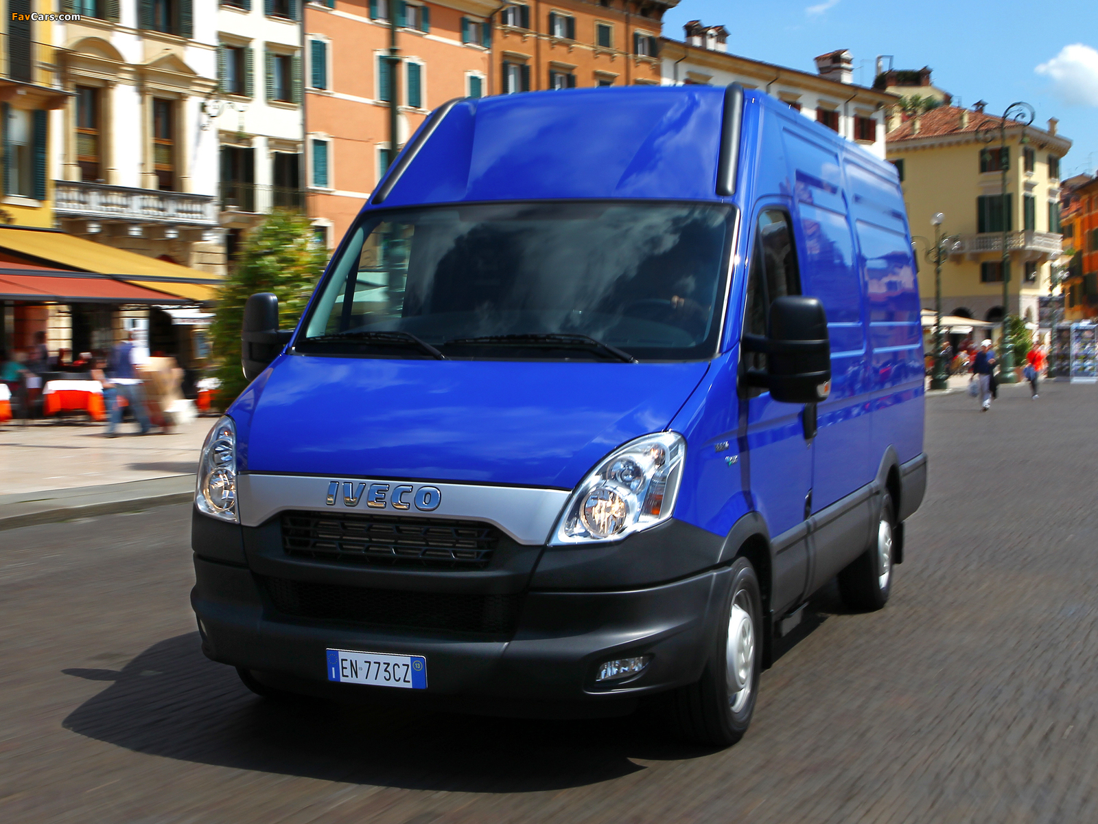 Photos of Iveco Daily Van Natural Power 2011–14 (1600 x 1200)