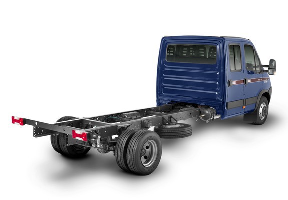 Photos of Iveco Daily Crew Cab Chassis BR-spec 2012