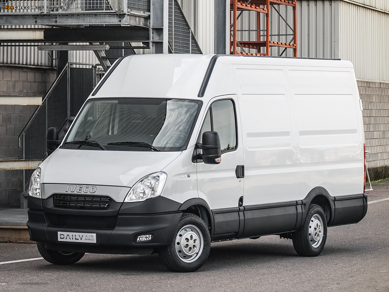Photos of Iveco Daily Air Pro 2013–14 (1280 x 960)