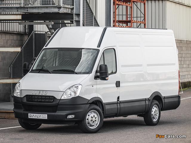 Photos of Iveco Daily Air Pro 2013–14 (640 x 480)