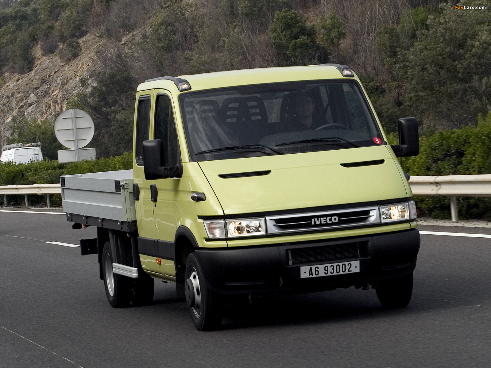 Pictures of Iveco Daily Crew Cab 2004–06 (1600 x 1200)