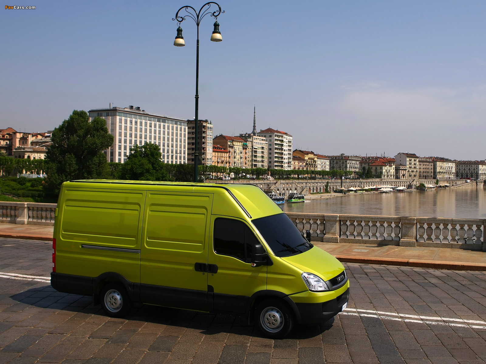 Pictures of Iveco EcoDaily Van 2009–11 (1600 x 1200)