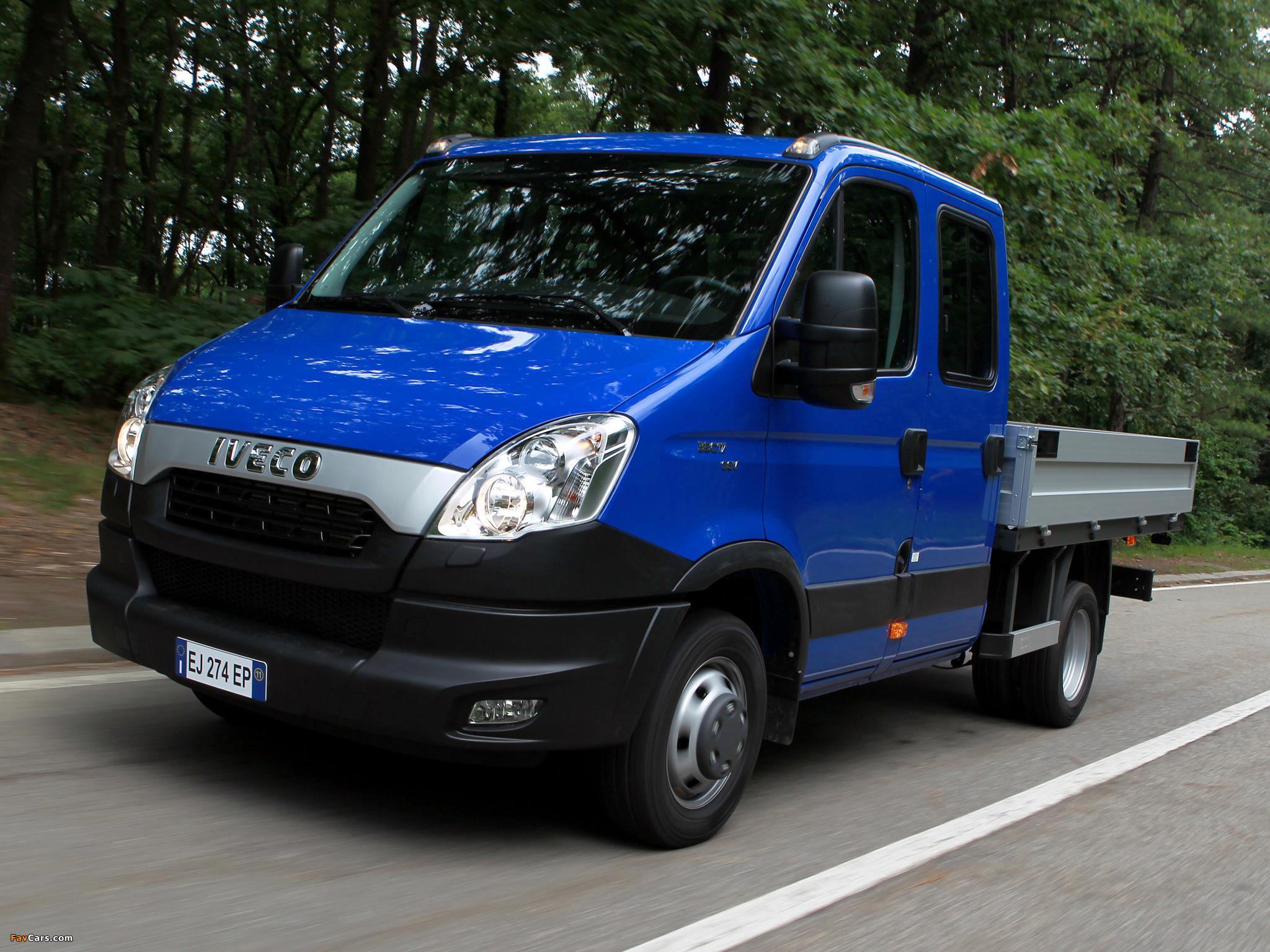 Pictures of Iveco Daily Crew Cab 2011 (2048 x 1536)