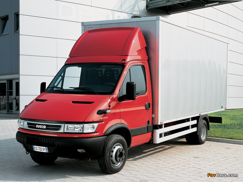 Iveco Daily Chassis Cab 2004–06 wallpapers (800 x 600)