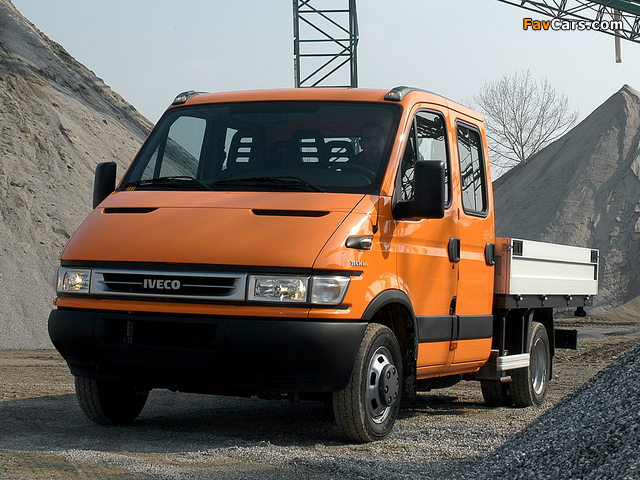 Iveco Daily Crew Cab 2004–06 wallpapers (640 x 480)