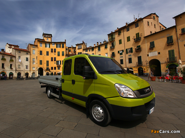 Iveco EcoDaily Crew Cab 2009–11 wallpapers (640 x 480)