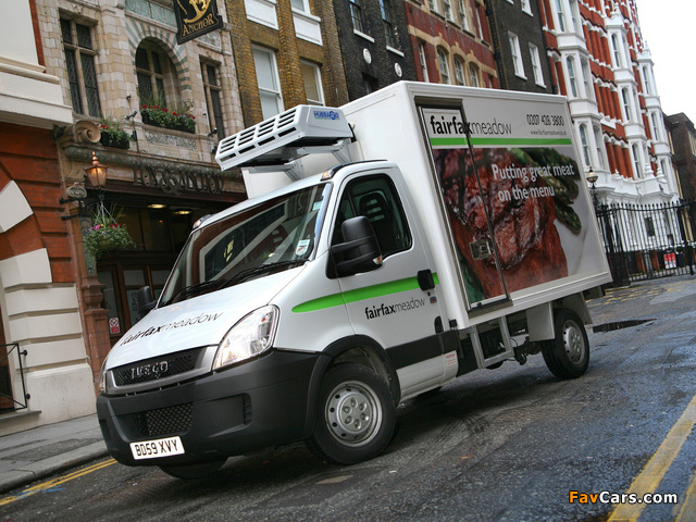 Iveco EcoDaily Chassis Cab UK-spec 2009–11 wallpapers (640 x 480)