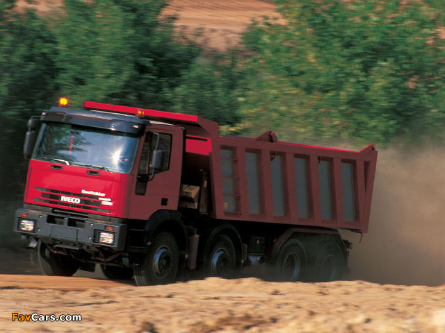 Pictures of Iveco EuroTrakker 8x4 Tipper 1993–2004 (640 x 480)