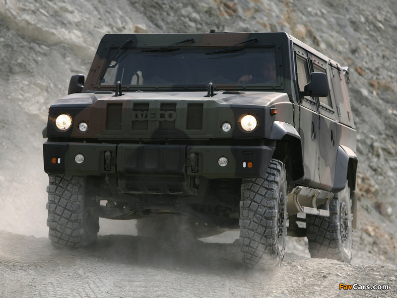 Iveco Lince LMV 2001 wallpapers (800 x 600)