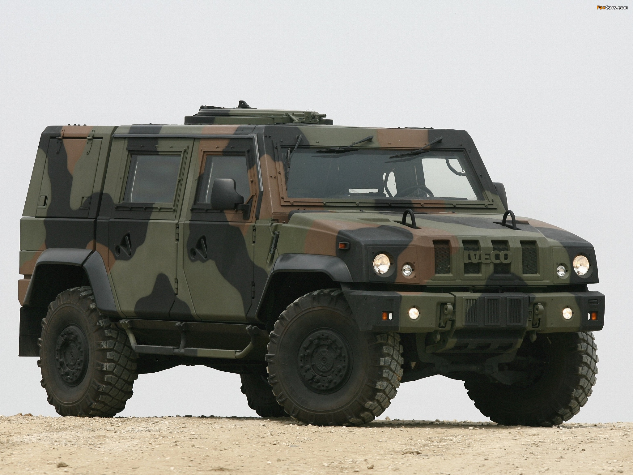 Iveco Lince LMV 2001 wallpapers (2048 x 1536)