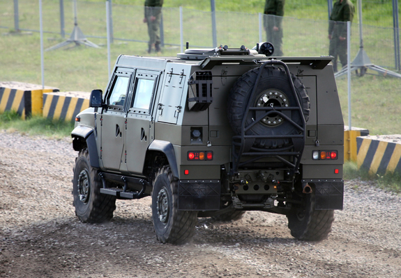 Iveco LMV Ric (M65) 2011–13 wallpapers