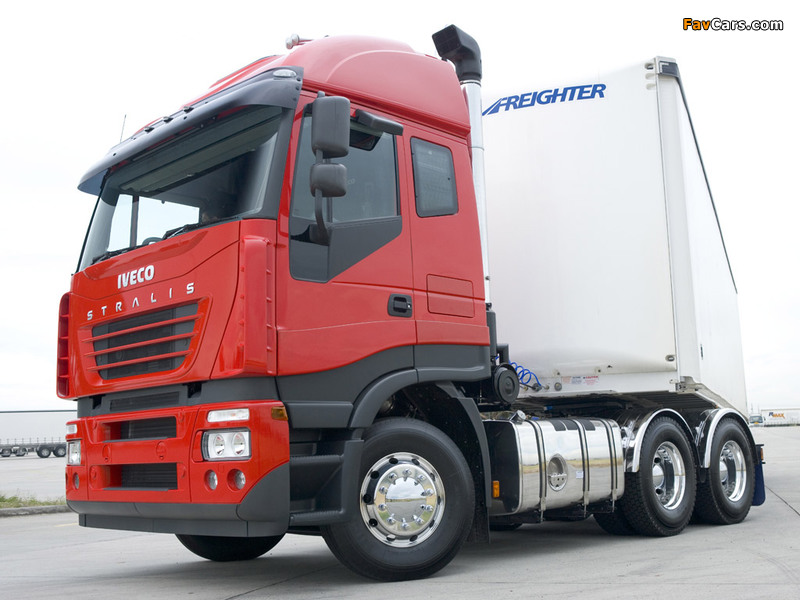 Images of Iveco Stralis 6x2 2002–06 (800 x 600)