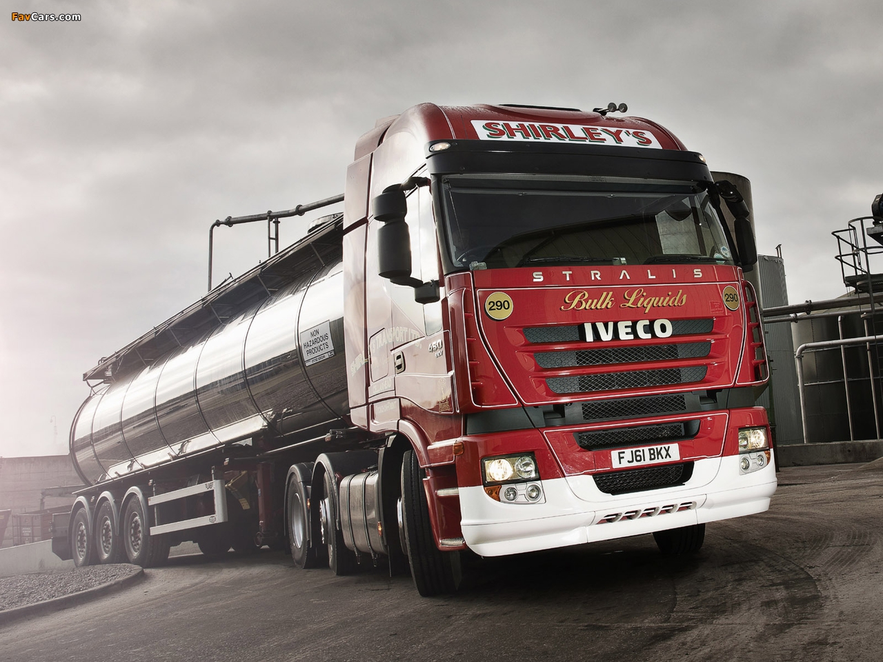 Iveco Stralis 450 6x2 UK-spec 2007–12 wallpapers (1280 x 960)