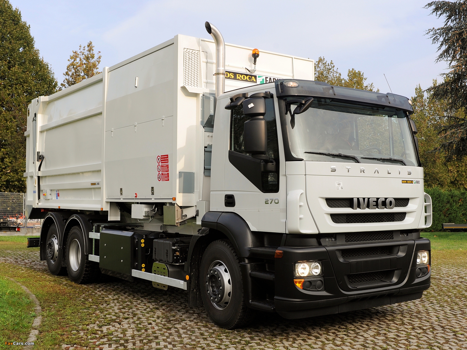 Iveco Stralis 270 CNG 6x2 Rolloffcon 2010–12 images (1600 x 1200)