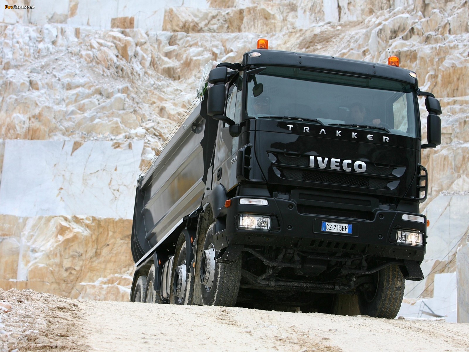 Images of Iveco Trakker 8x4 2007 (1600 x 1200)