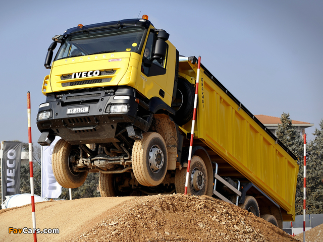 Images of Iveco Trakker 8x4 2007–12 (640 x 480)