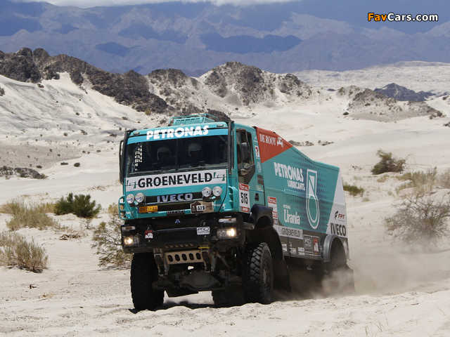 Iveco Trakker Evolution II 4x4 2011–12 photos (640 x 480)