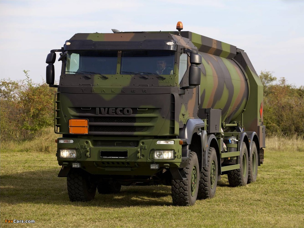 KMW Iveco Trakker 8x8 Armoured 2012 images (1024 x 768)