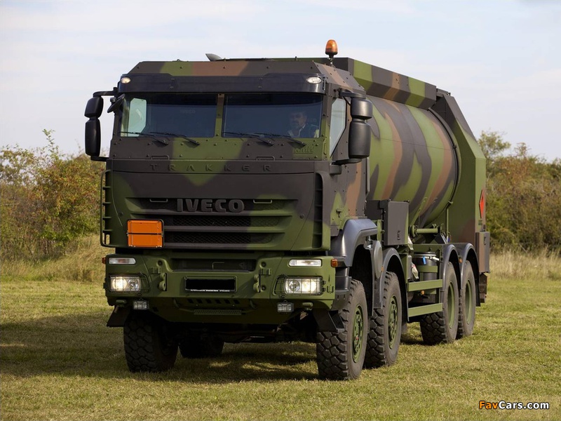 KMW Iveco Trakker 8x8 Armoured 2012 images (800 x 600)