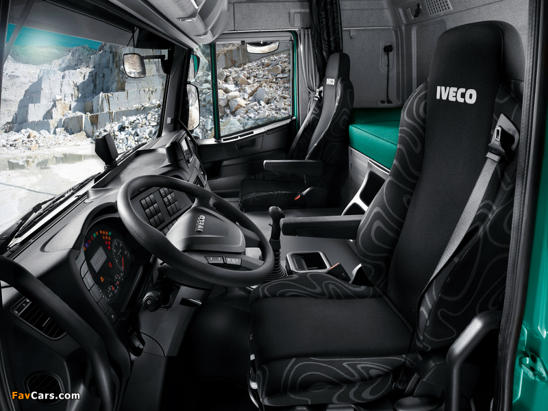 Pictures of Iveco Trakker Hi-Land 500 6x4 Tractor 2013 (800 x 600)