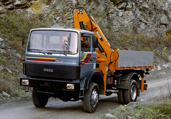 Iveco 110-17 4x4 Turbo 1985–91 wallpapers