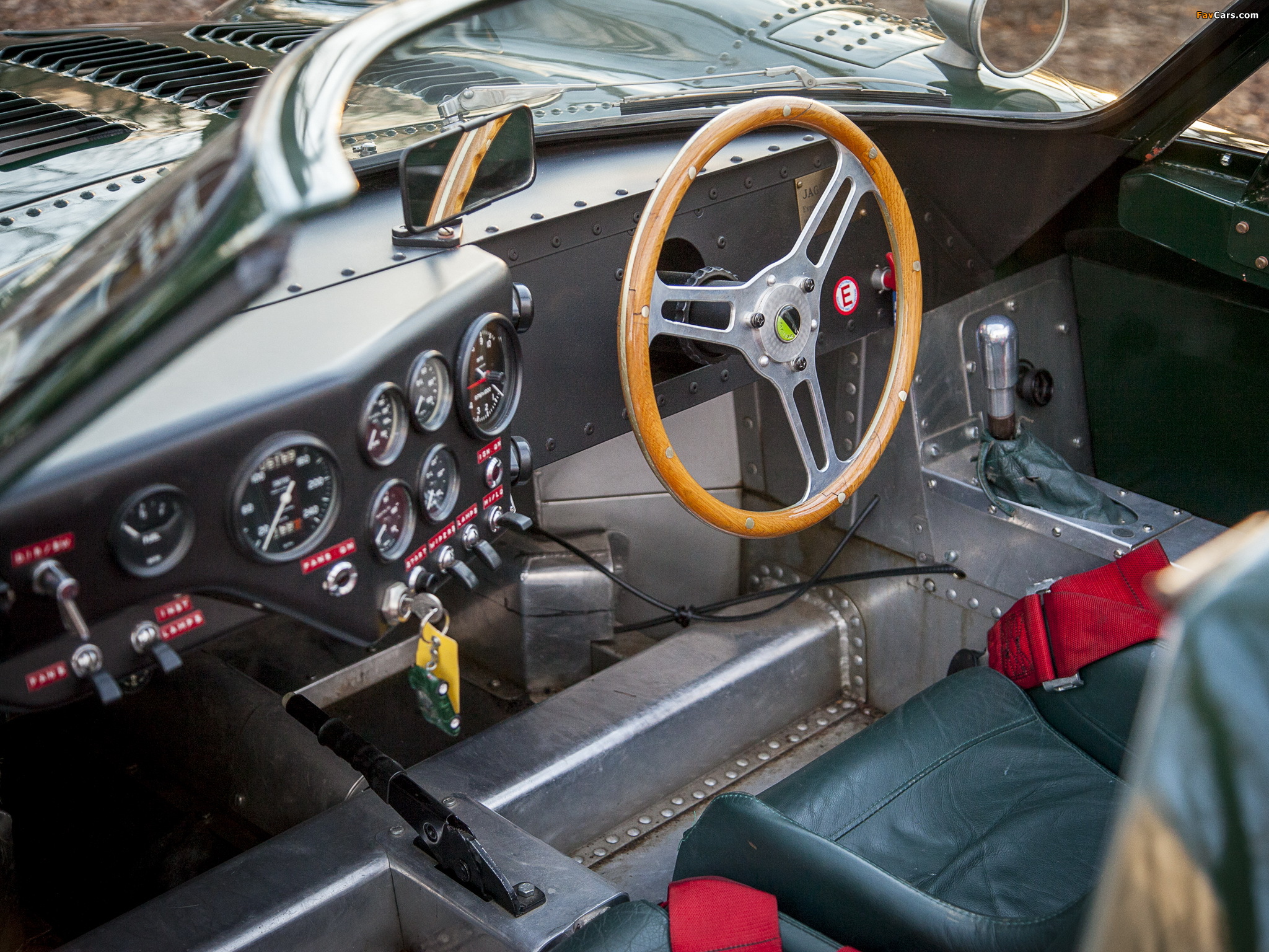 Jaguar XJ13 V12 Prototype Sports Racer 1966 pictures (2048 x 1536)