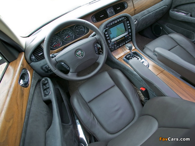 Jaguar Concept Eight (X350) 2004 images (640 x 480)
