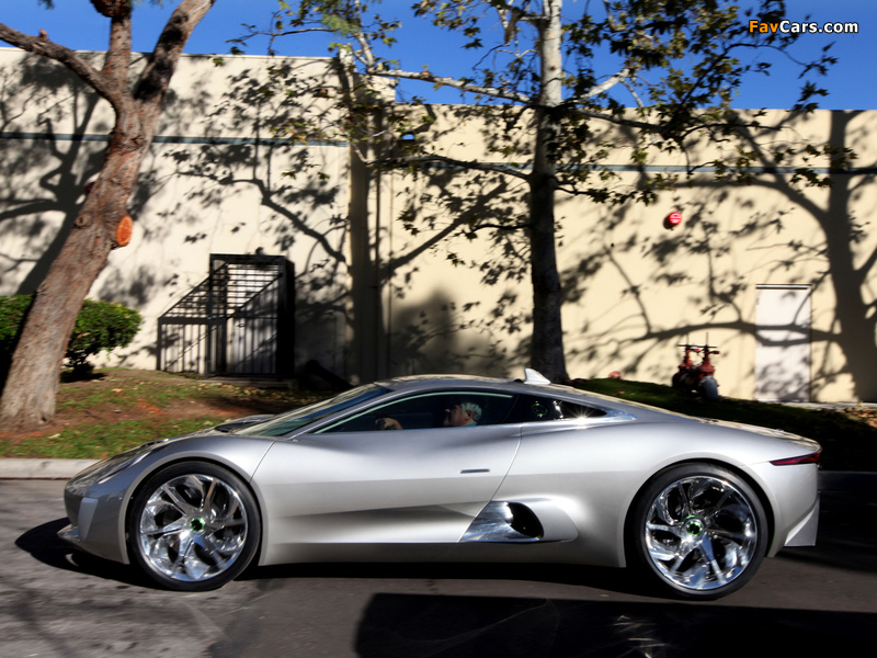 Jaguar C-X75 Concept 2010 photos (800 x 600)