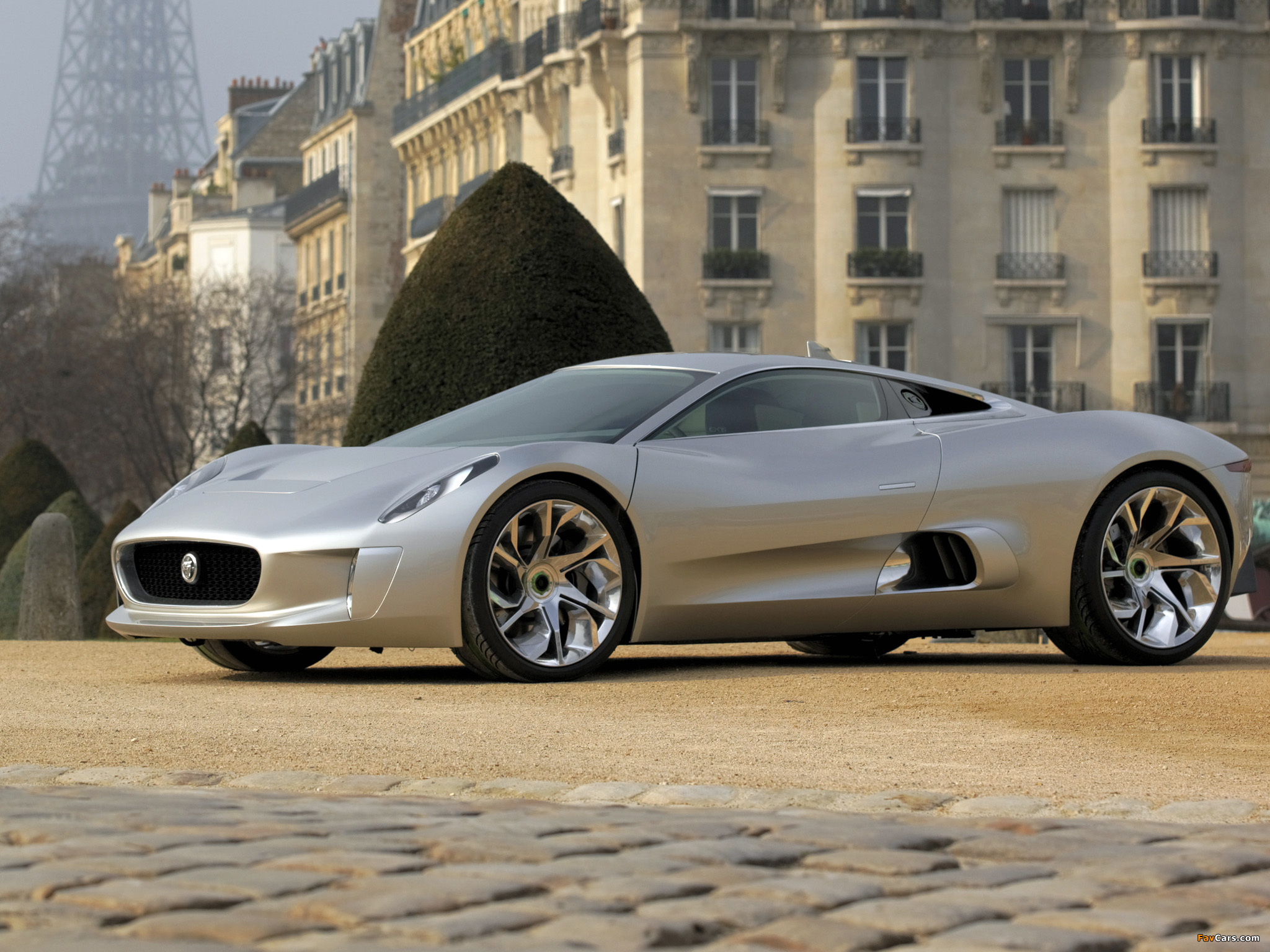 Jaguar C-X75 Concept 2010 photos (2048 x 1536)