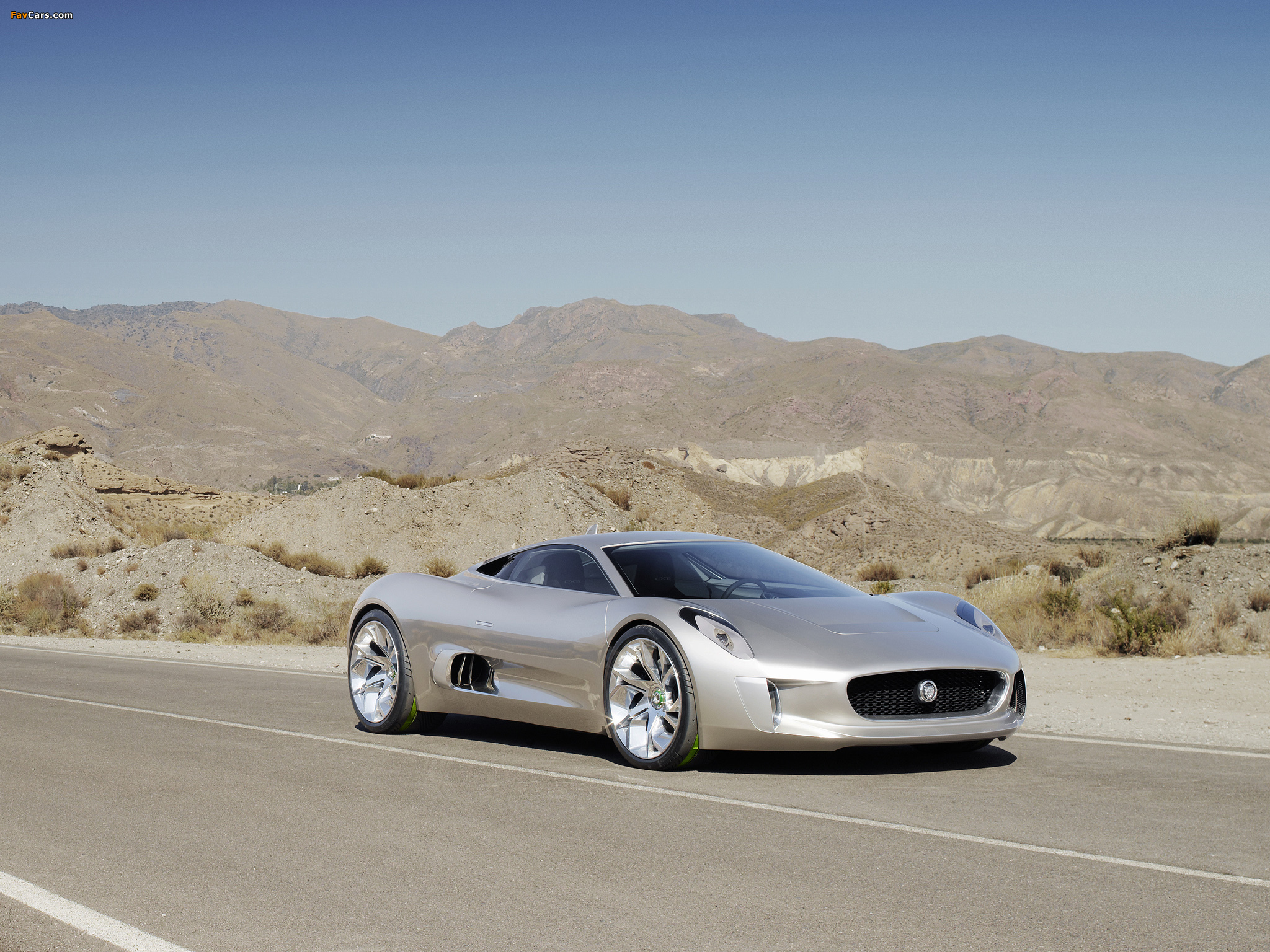 Jaguar C-X75 Concept 2010 pictures (2048 x 1536)