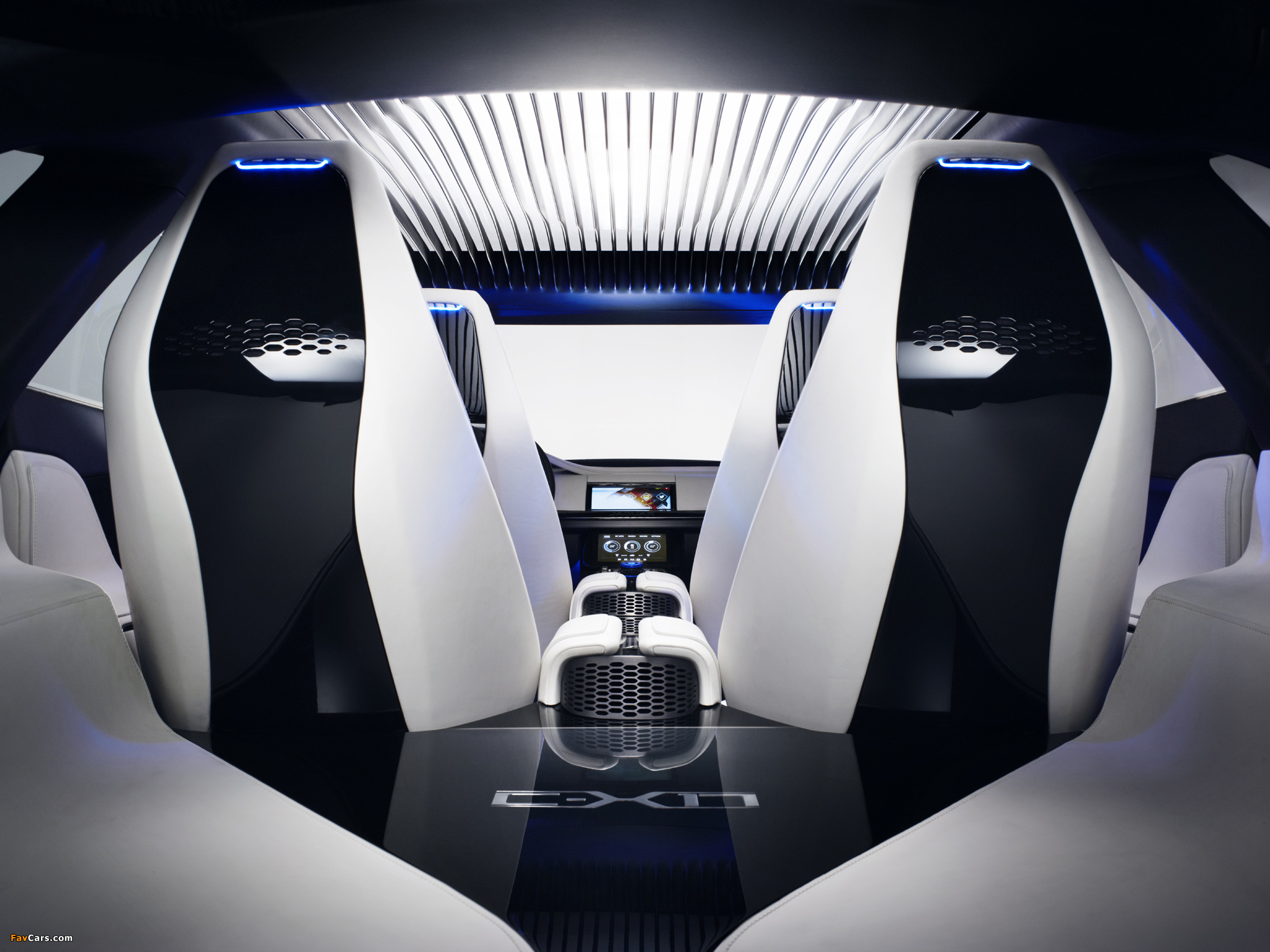 Jaguar C-X17 Concept 2013 pictures (2048 x 1536)