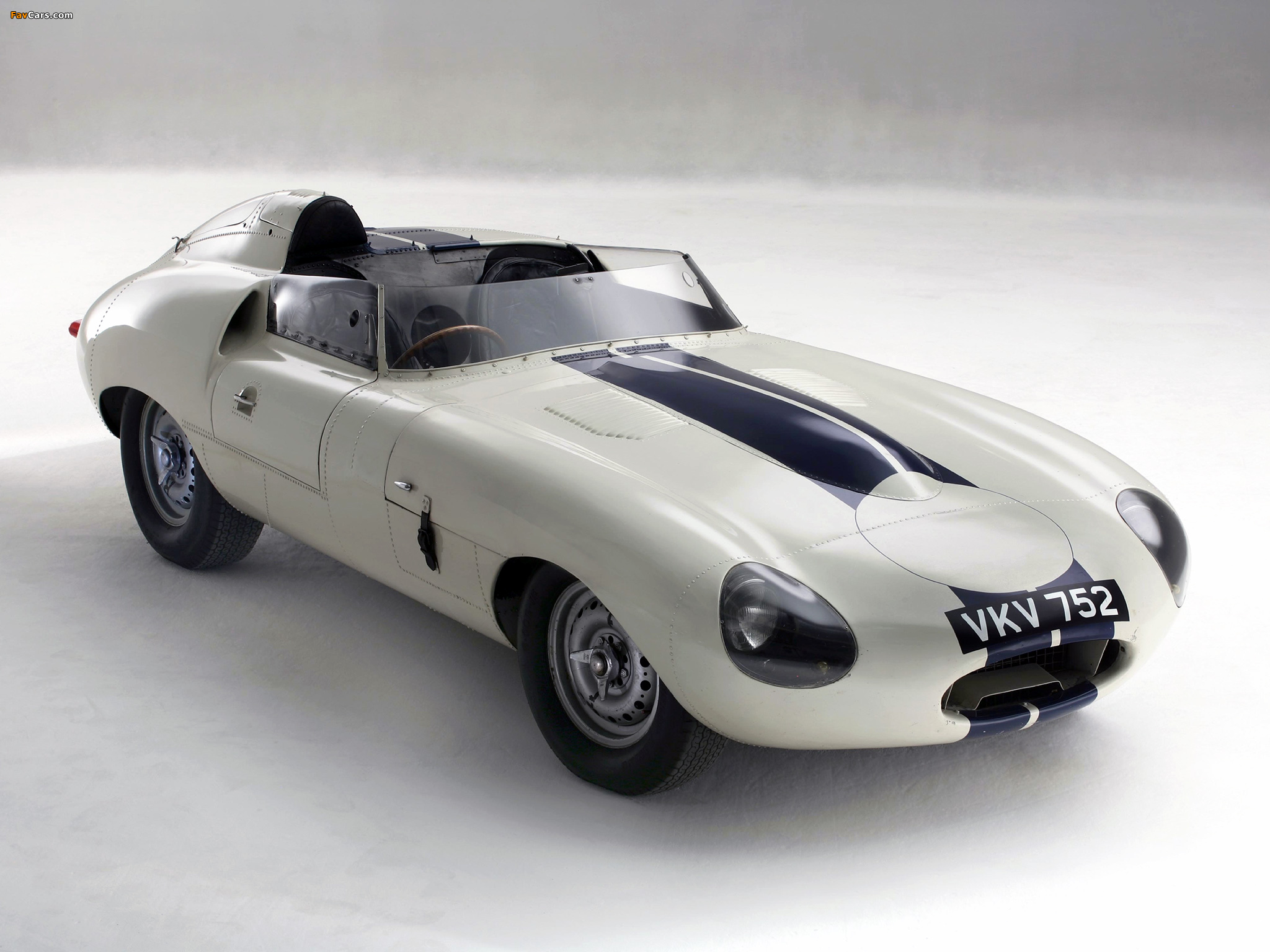 Photos of Jaguar E-Type Prototype E2A 1960 (2048 x 1536)