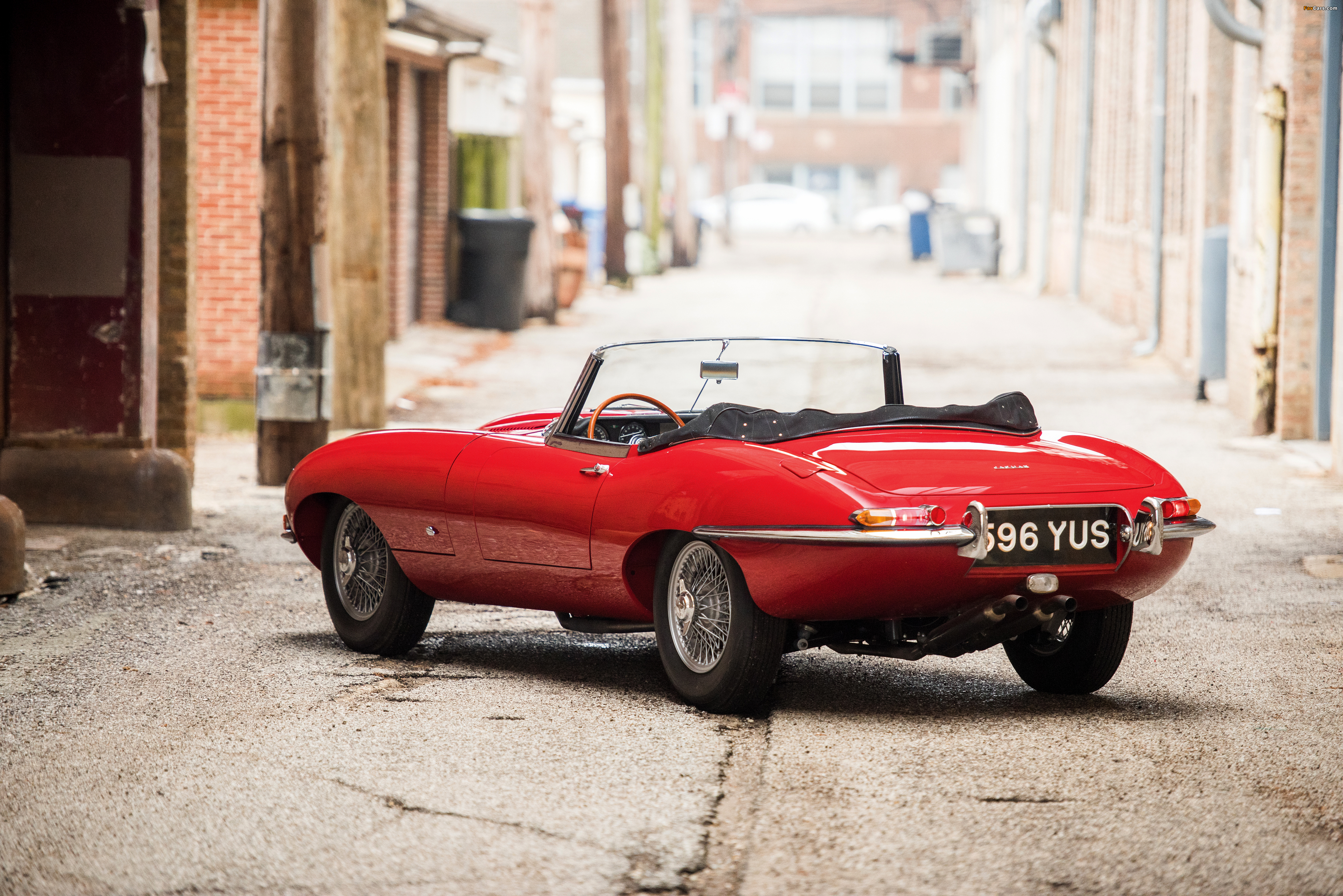 Images of Jaguar E-Type 3.8-Litre Open Two Seater US-spec (XK-E) 1961–62 (4000 x 2670)