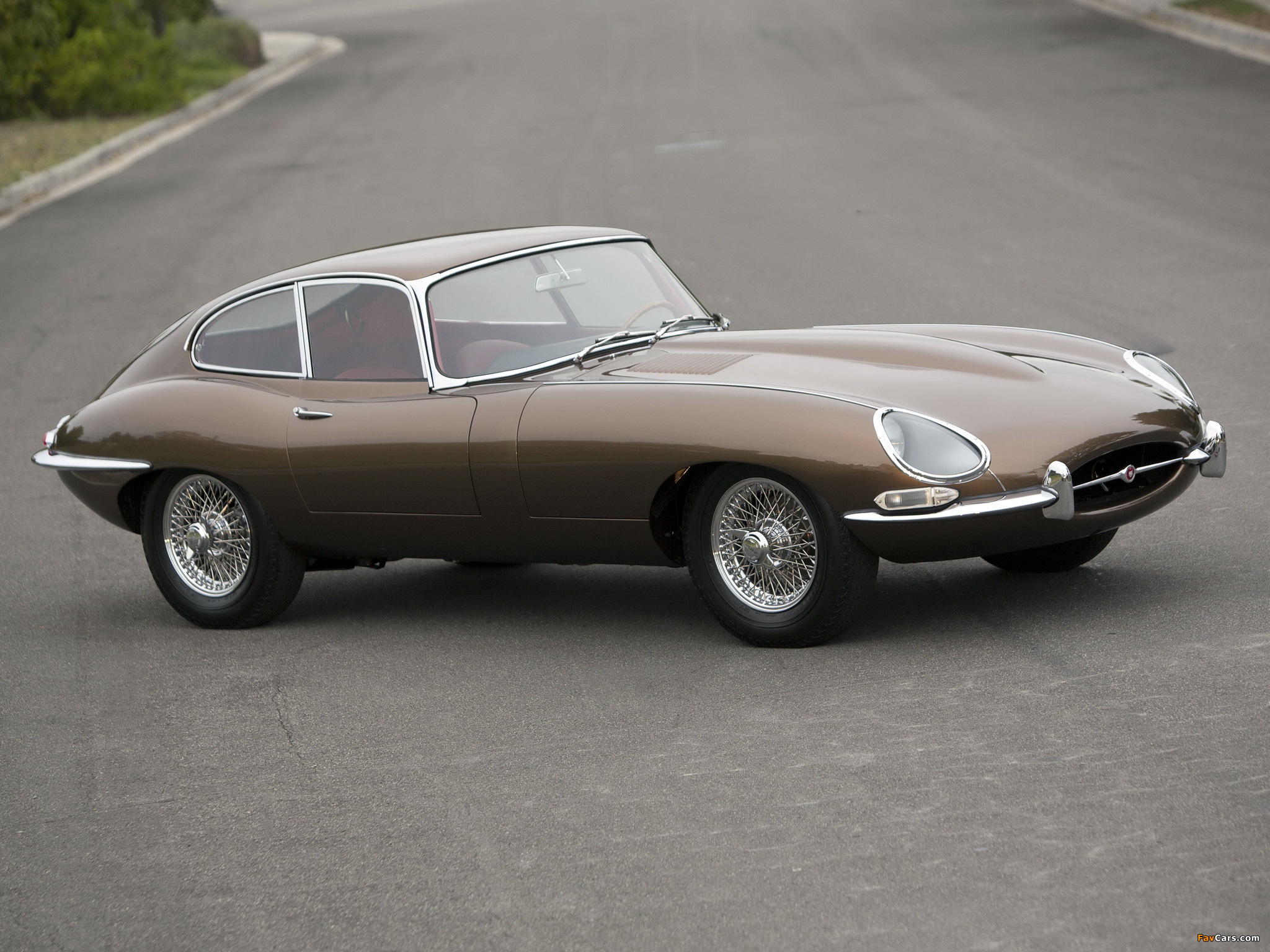 Images of Jaguar E-Type Fixed Head Coupe (Series I) 1961–67 (2048 x 1536)